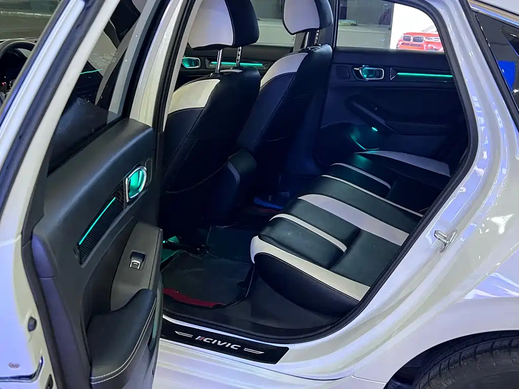 Honda Civic — фото 8