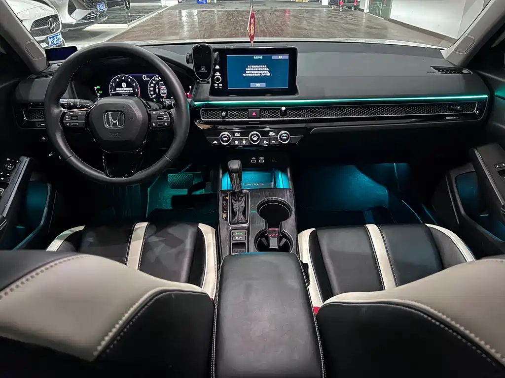Honda Civic — фото 9