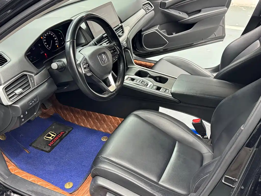 Honda Accord — фото 4