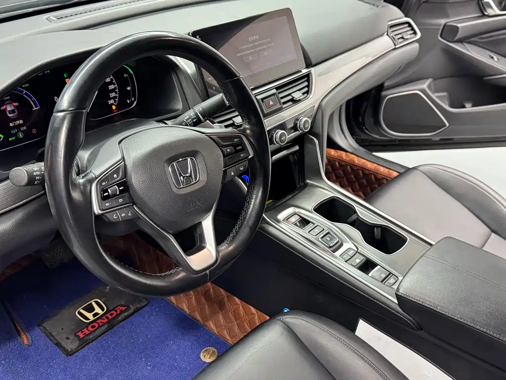 Honda Accord — фото 5