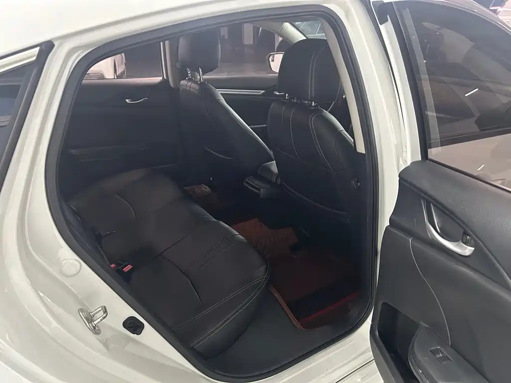 Honda Civic — фото 15