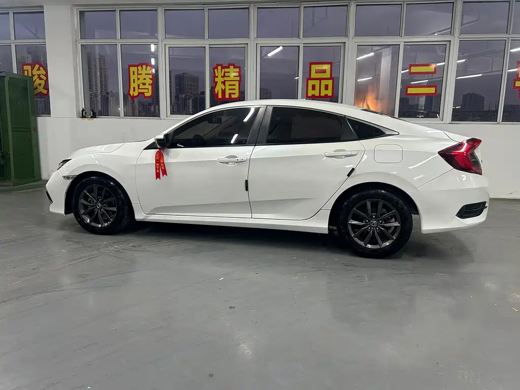Honda Civic — фото 9