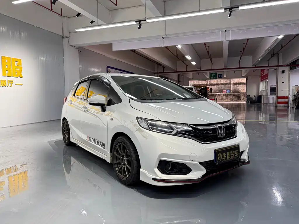 Honda Fit — фото 5
