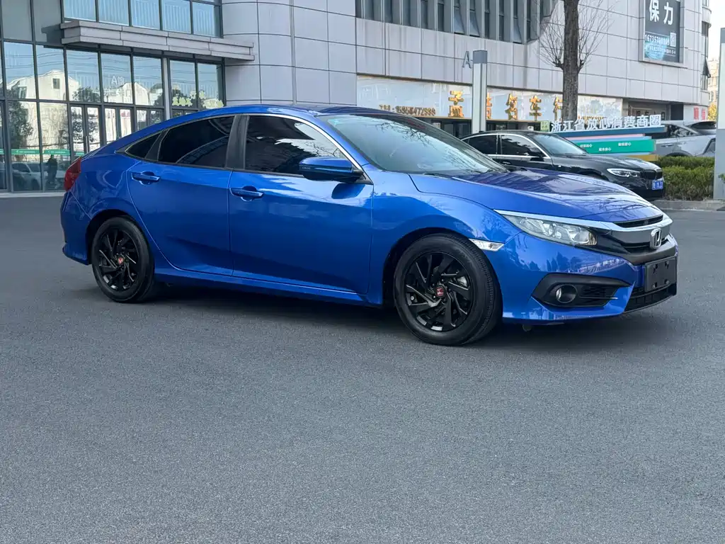 Honda Civic — фото 3