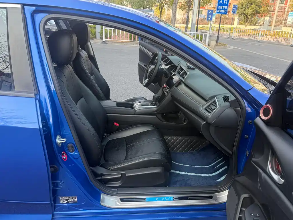 Honda Civic — фото 6