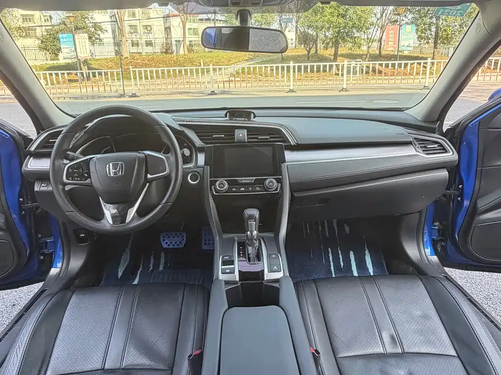 Honda Civic — фото 8