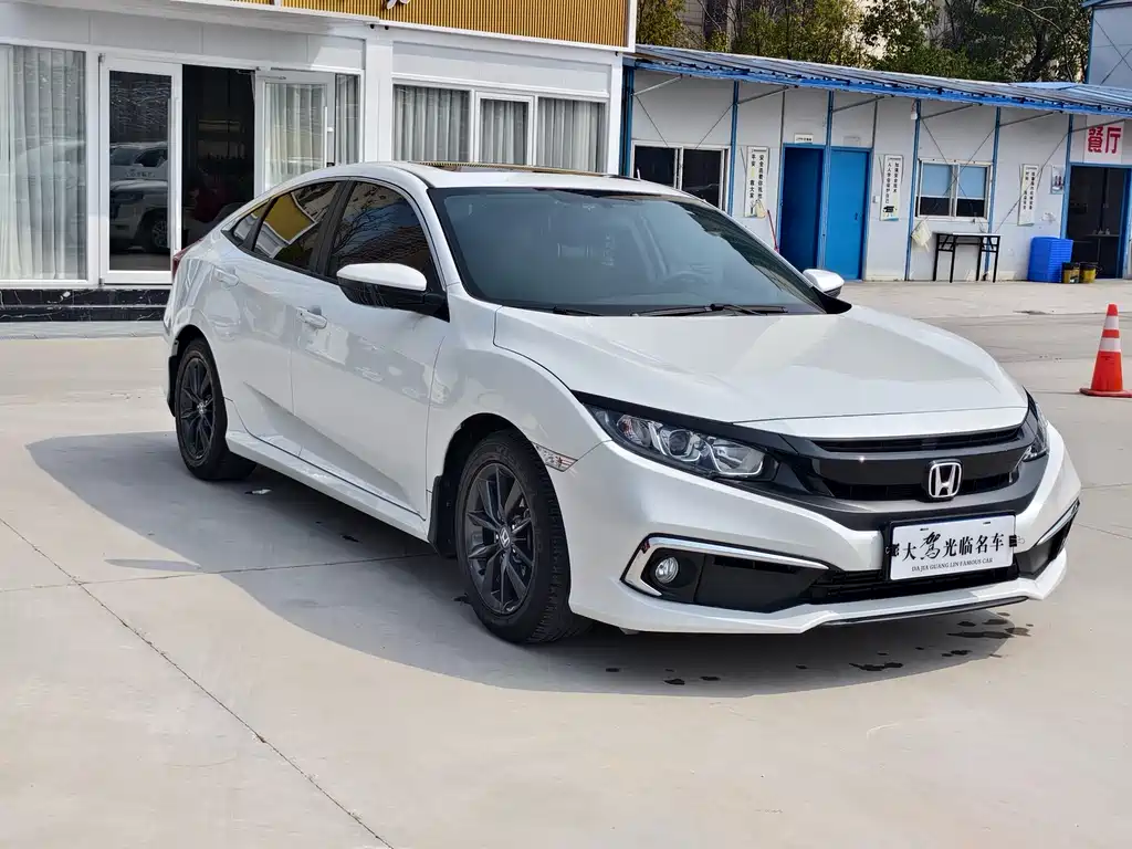 Honda Civic — фото 3