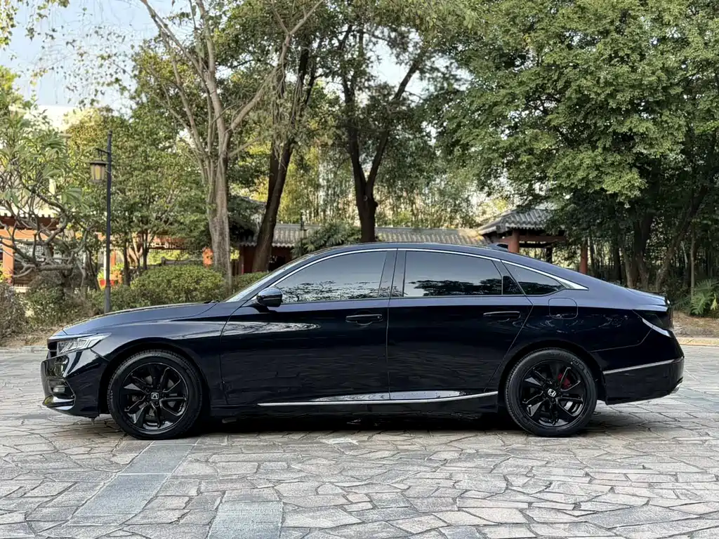 Honda Accord — фото 5