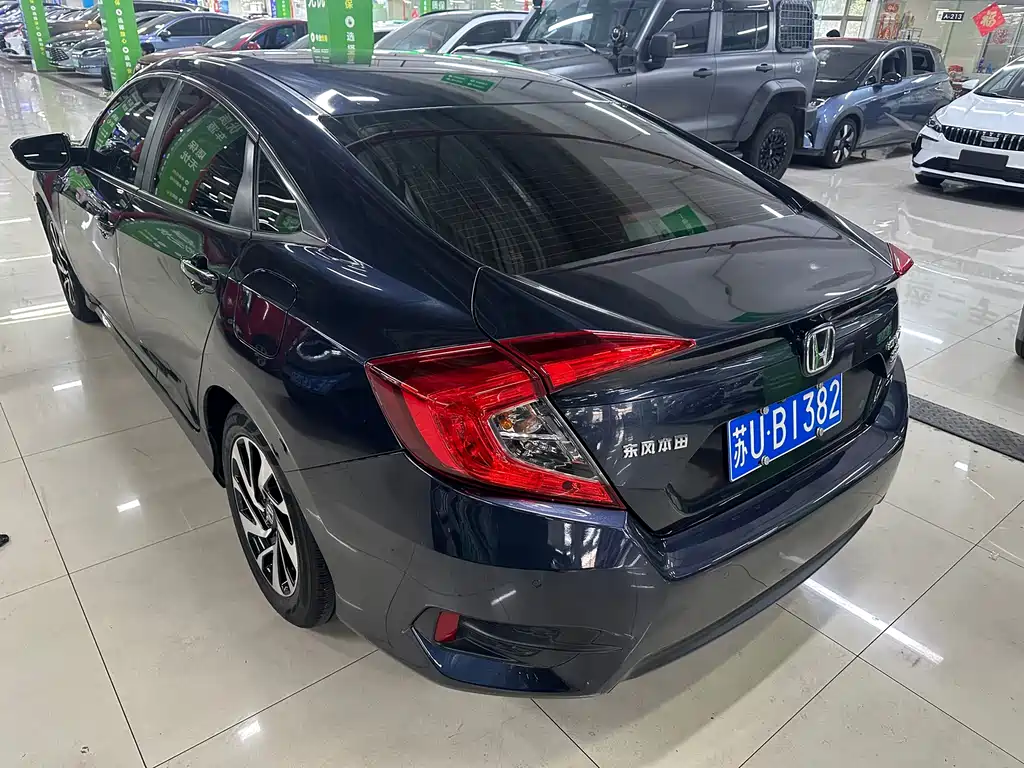 Honda Civic — фото 7