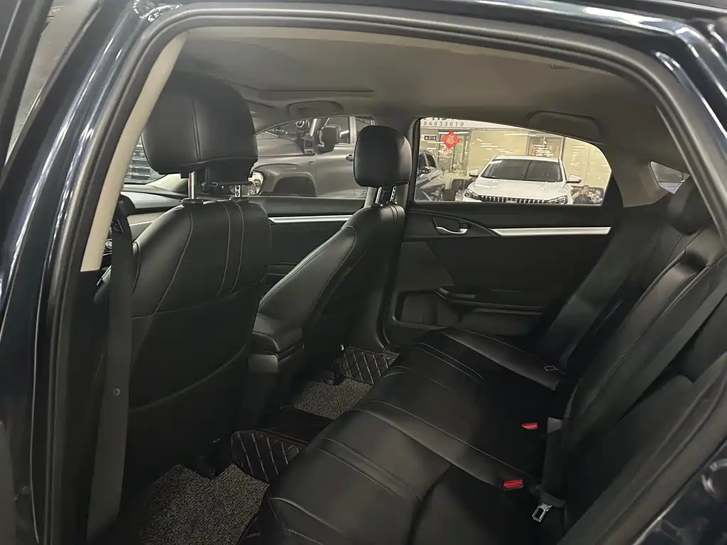 Honda Civic — фото 10