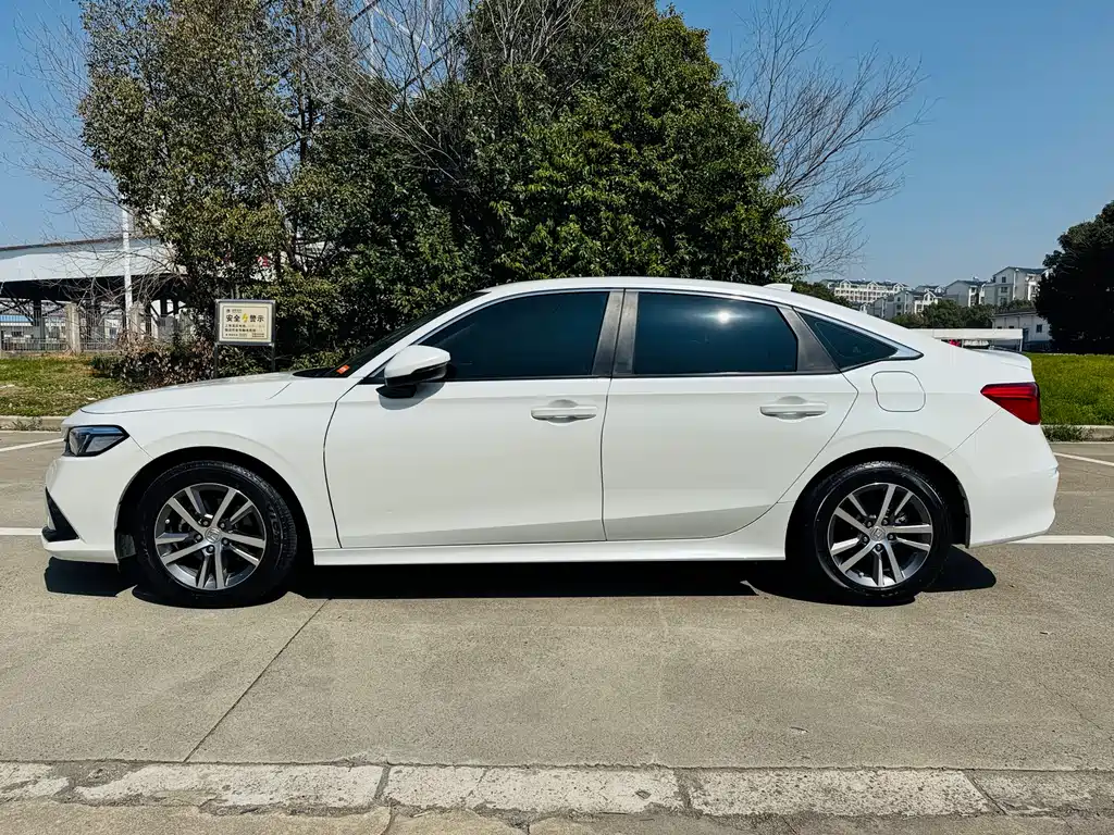 Honda Civic — фото 13