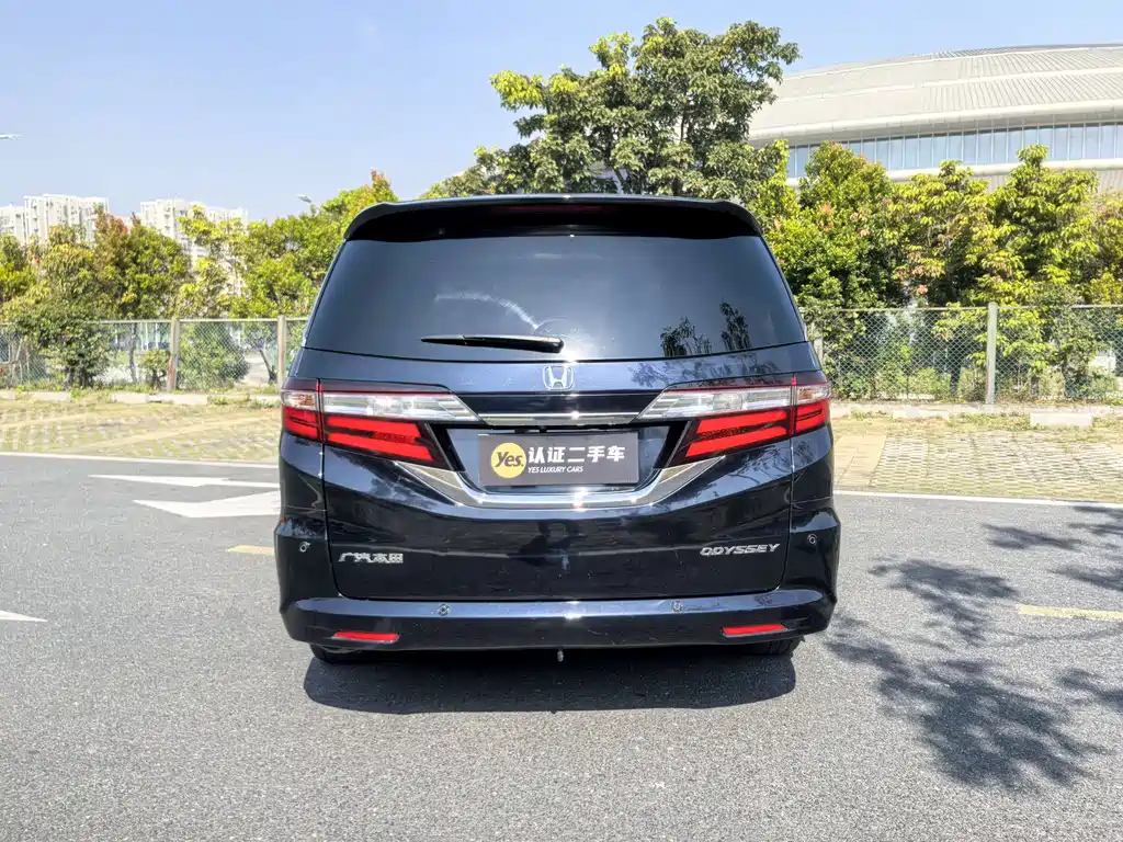 Honda Odyssey — фото 6