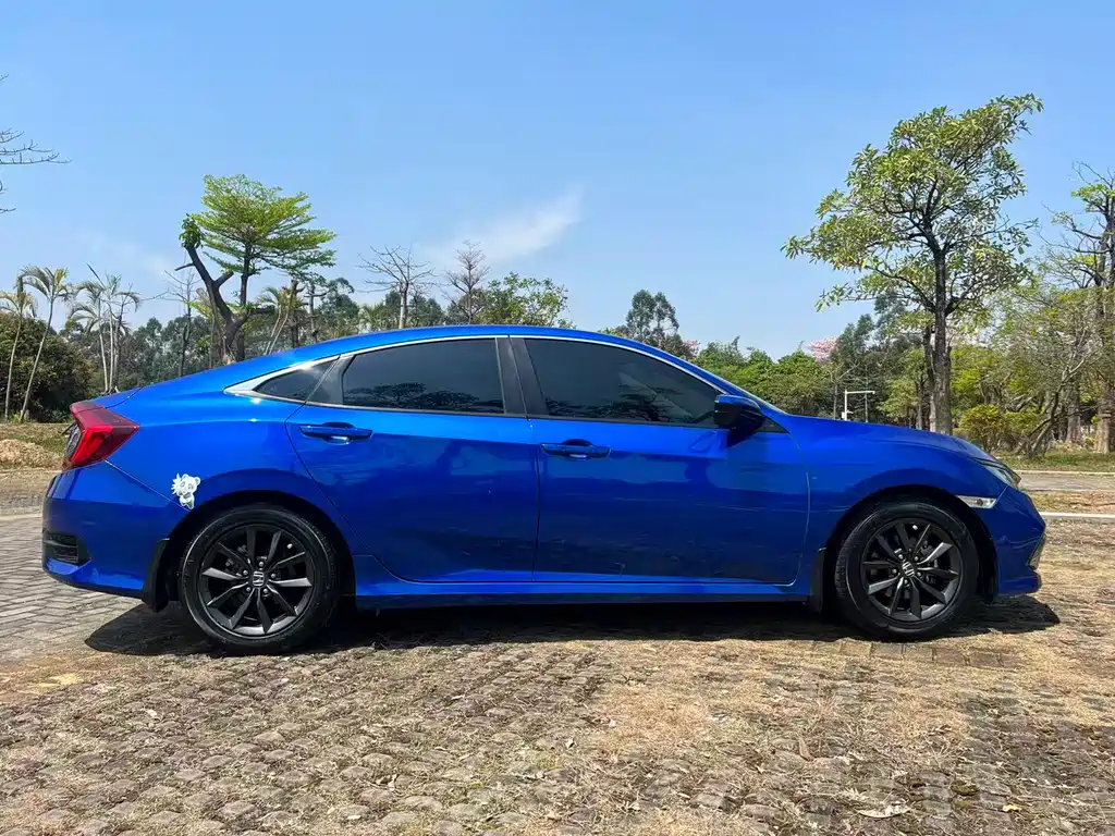 Honda Civic — фото 13