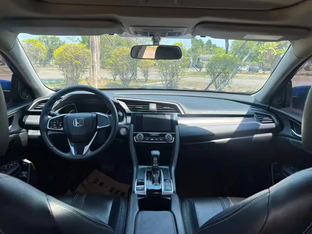 Honda Civic — фото 4