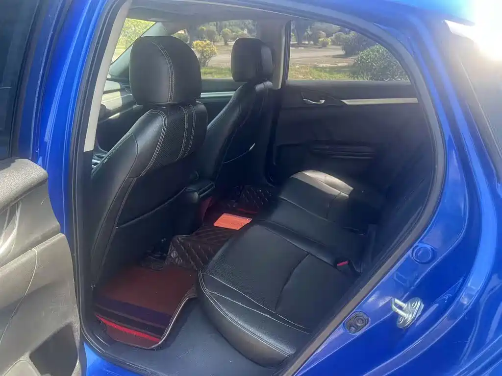 Honda Civic — фото 6