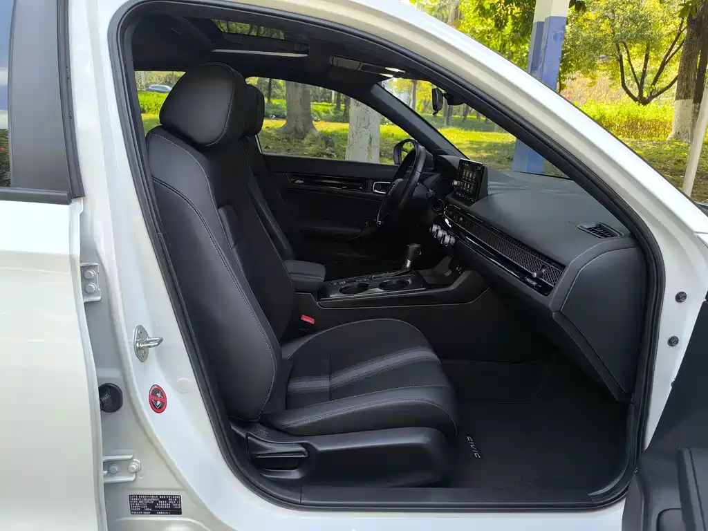 Honda Civic — фото 11