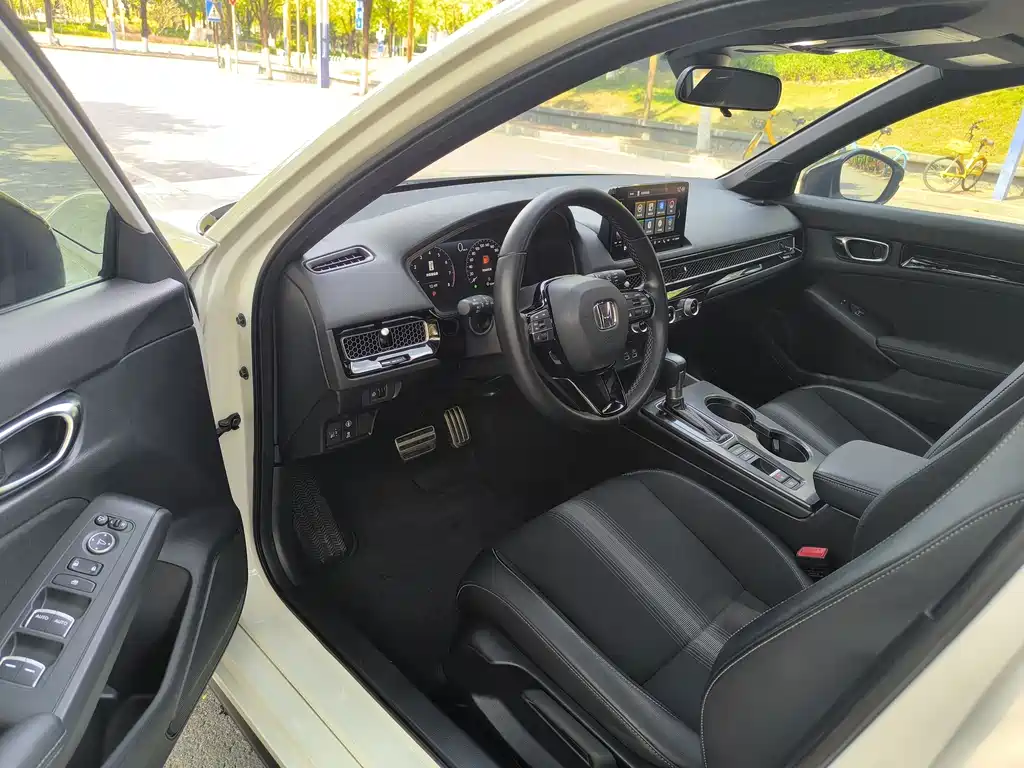 Honda Civic — фото 8