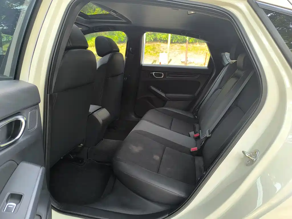 Honda Civic — фото 10