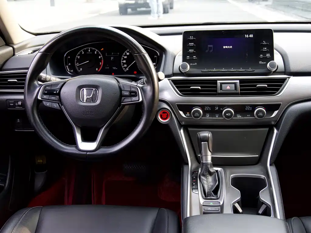 Honda Accord — фото 19