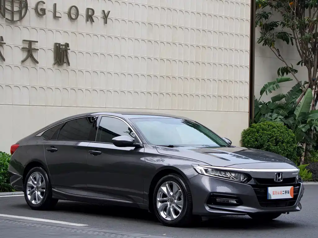 Honda Accord — фото 3