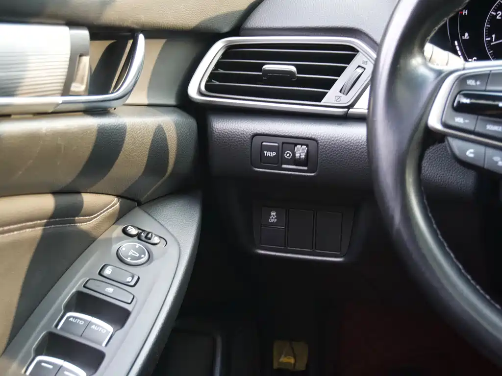 Honda Accord — фото 21