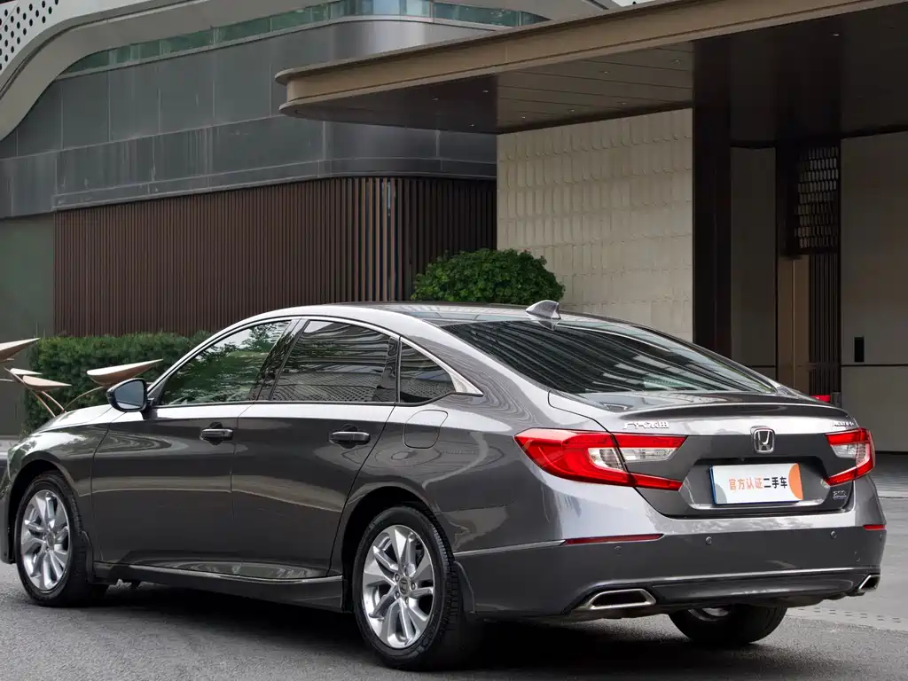 Honda Accord — фото 5