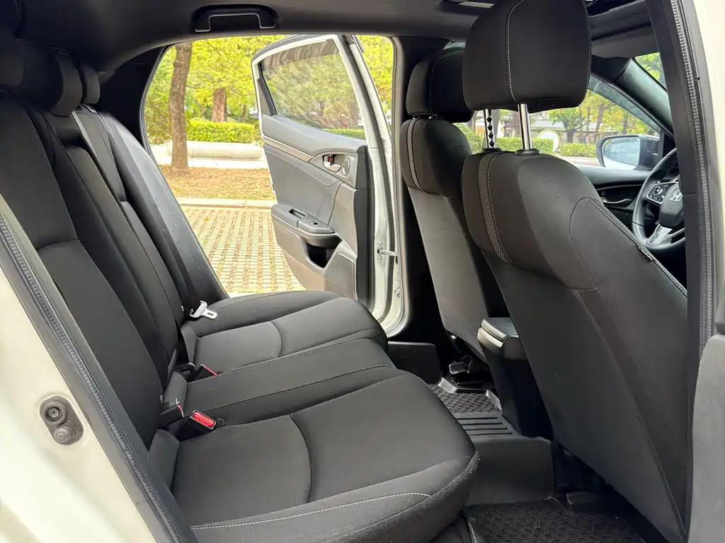 Honda Civic — фото 15