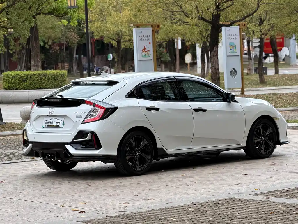 Honda Civic — фото 22
