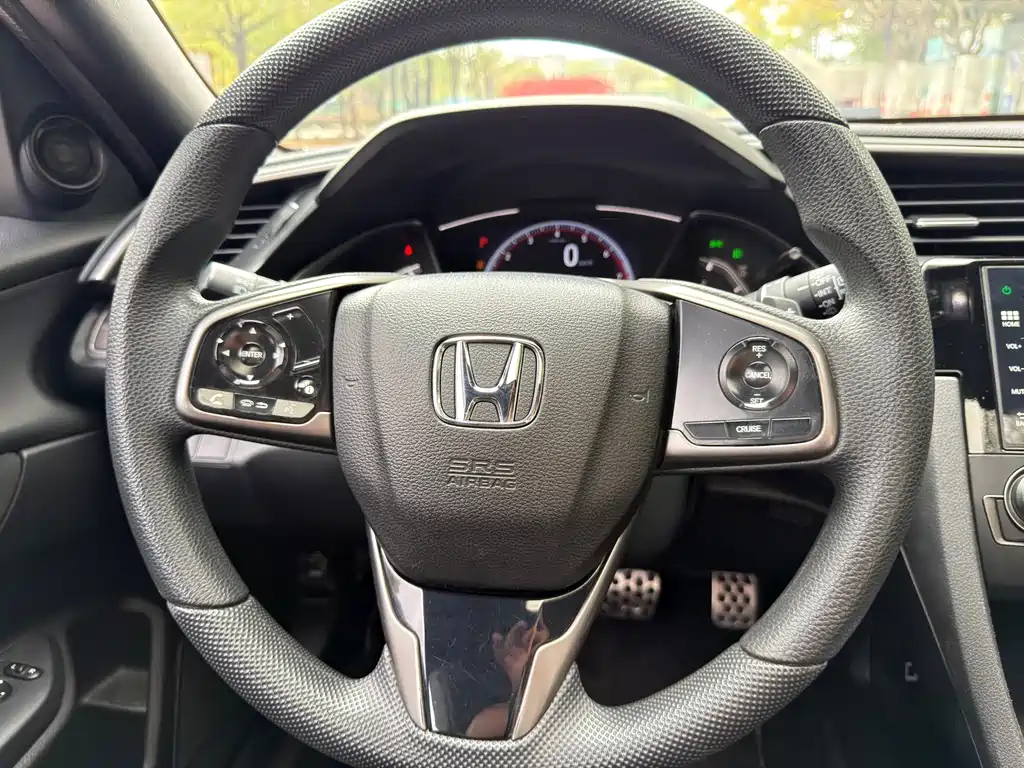 Honda Civic — фото 10