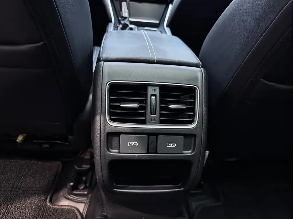 Honda Inspire — фото 18