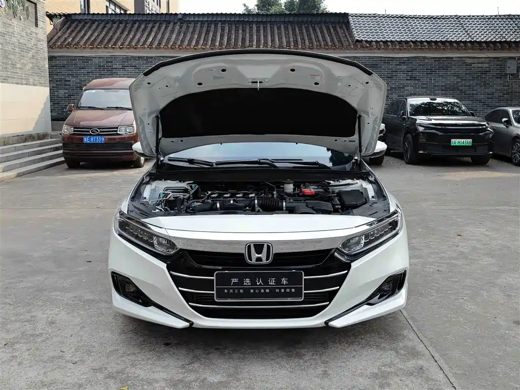 Honda Accord — фото 14