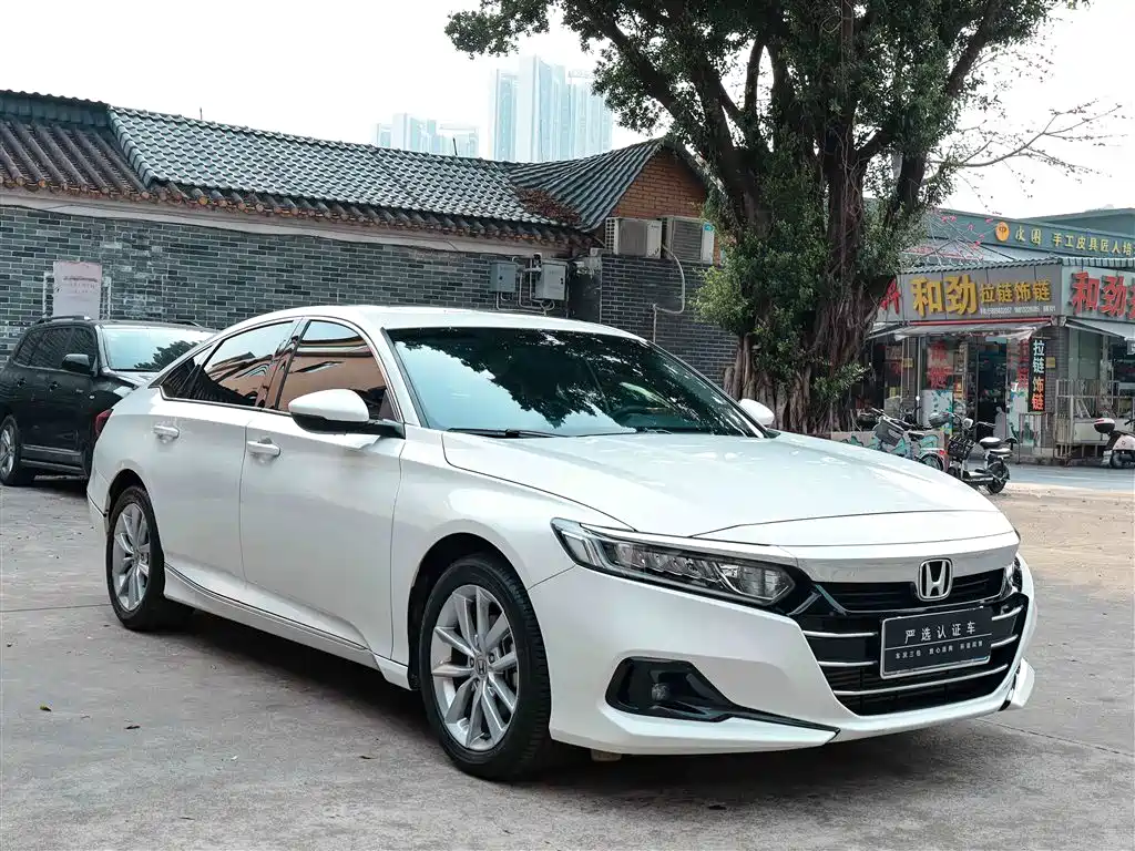 Honda Accord — фото 3