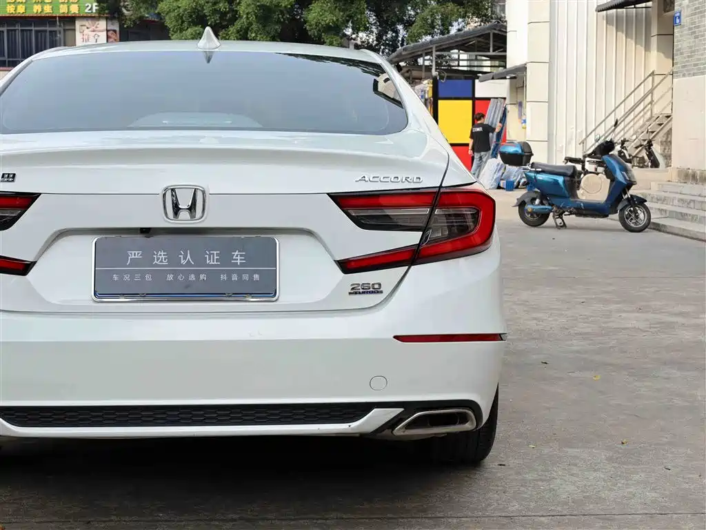 Honda Accord — фото 24
