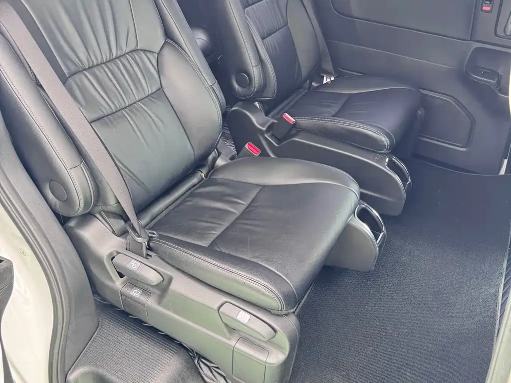 Honda Odyssey — фото 11