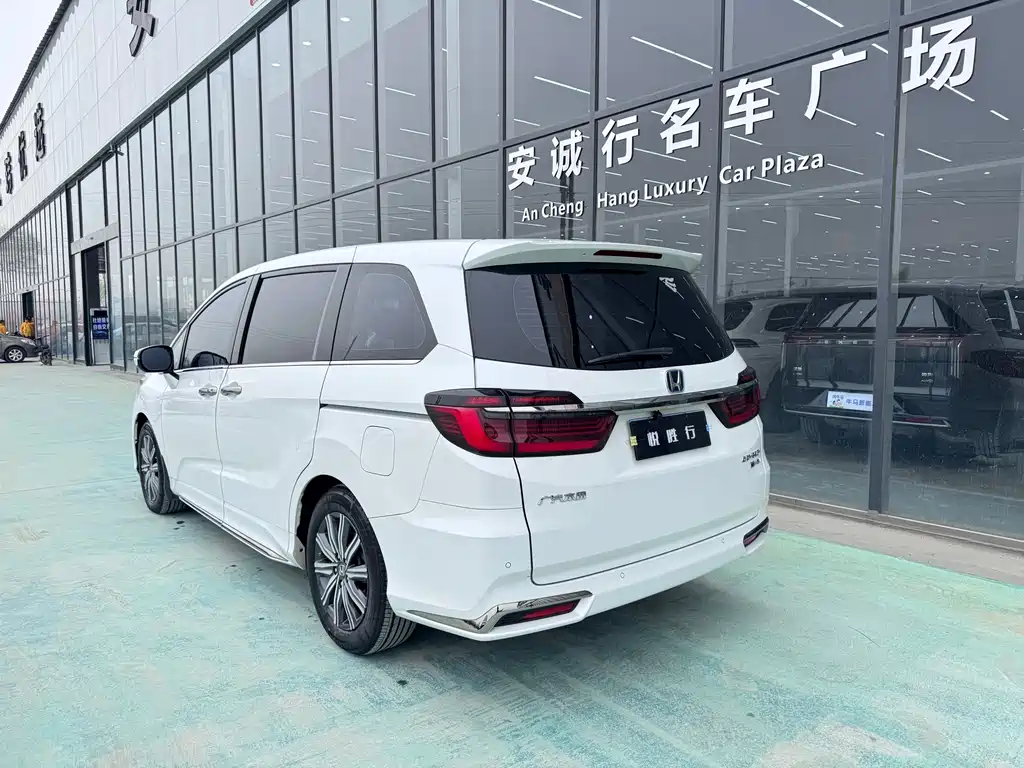 Honda Odyssey — фото 5