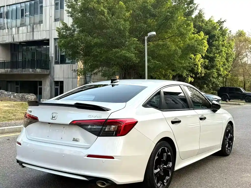 Honda Civic — фото 9