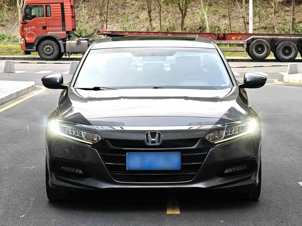 Honda Accord — фото 2