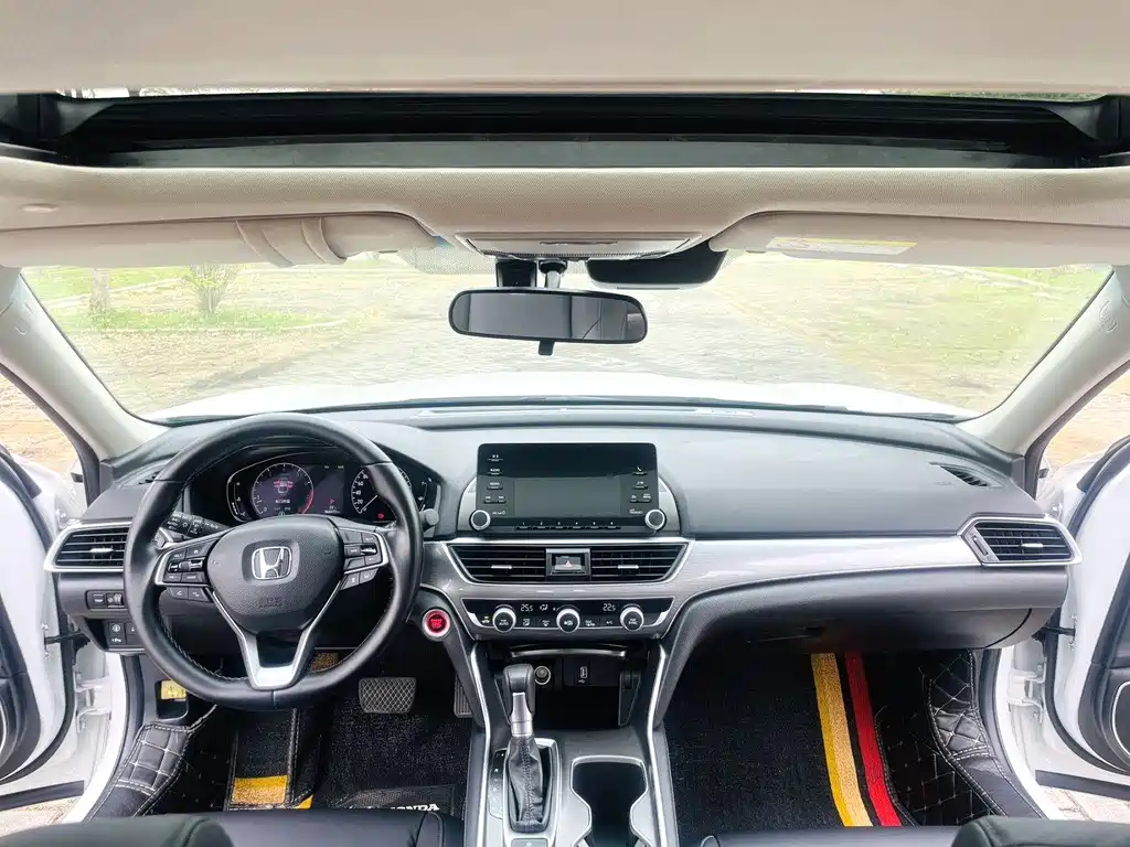 Honda Accord — фото 4
