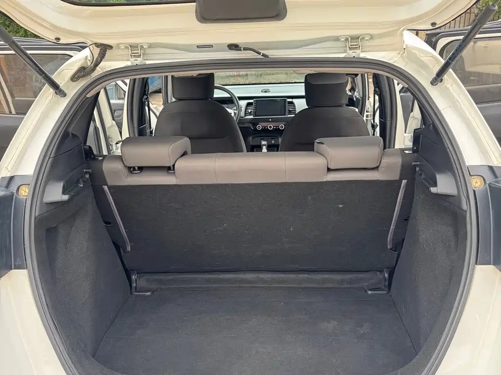 Honda Fit — фото 11