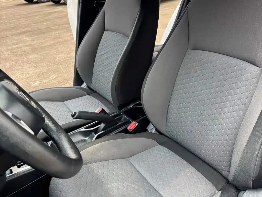 Honda Fit — фото 13