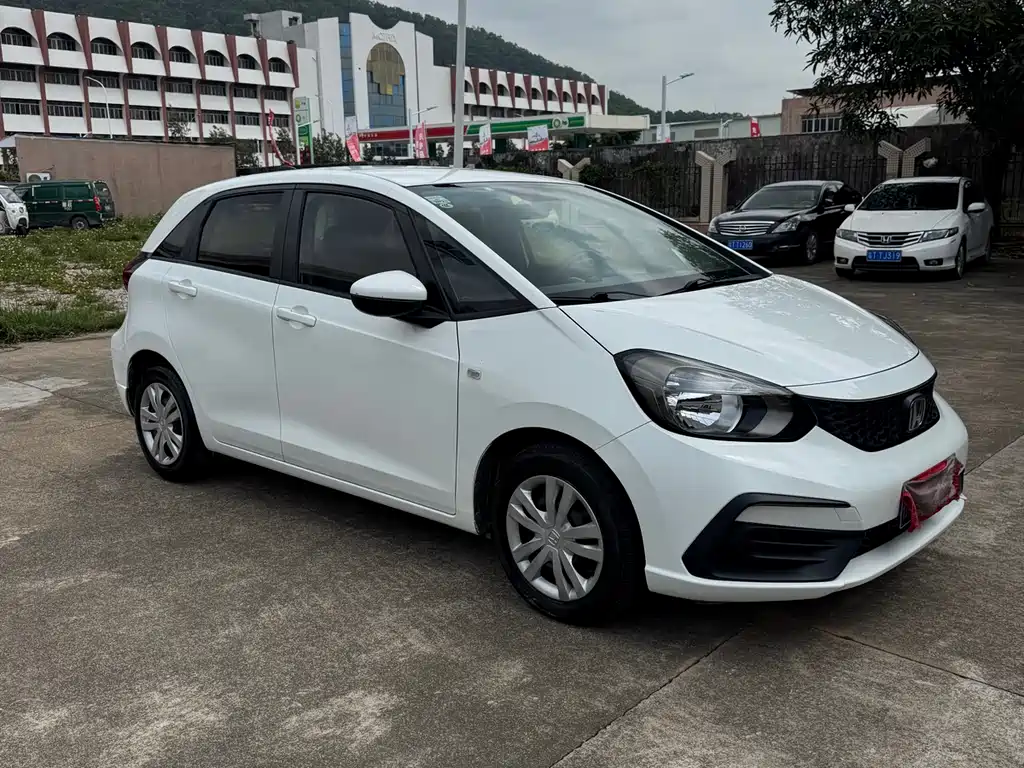Honda Fit — фото 3
