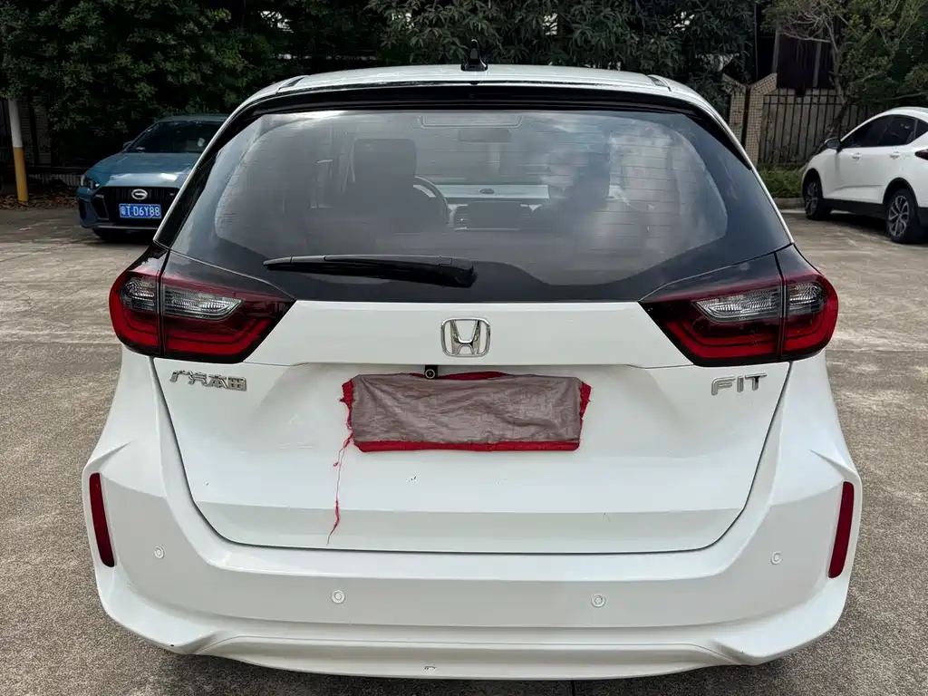 Honda Fit — фото 5