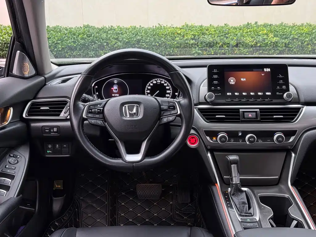Honda Accord — фото 4