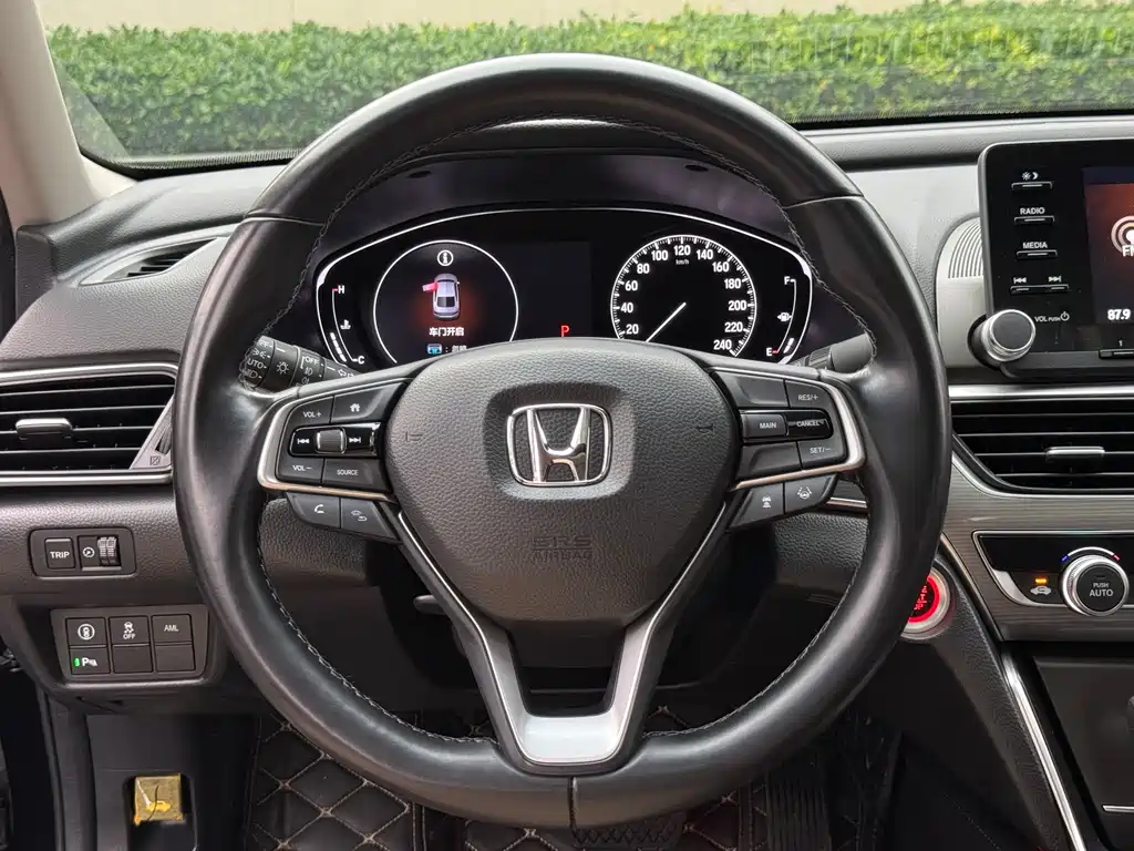 Honda Accord — фото 5