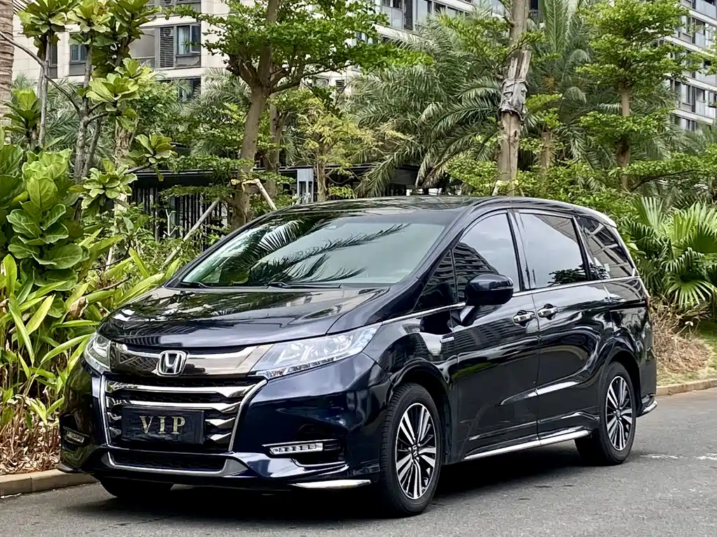 Honda Odyssey — фото 10