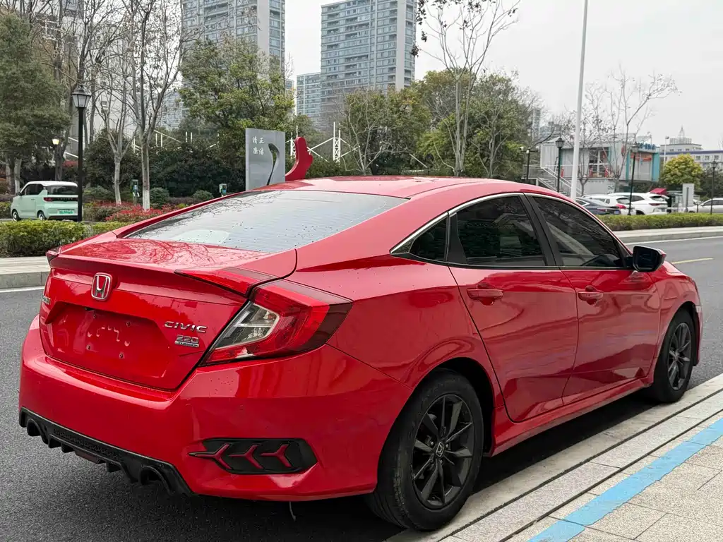 Honda Civic — фото 5