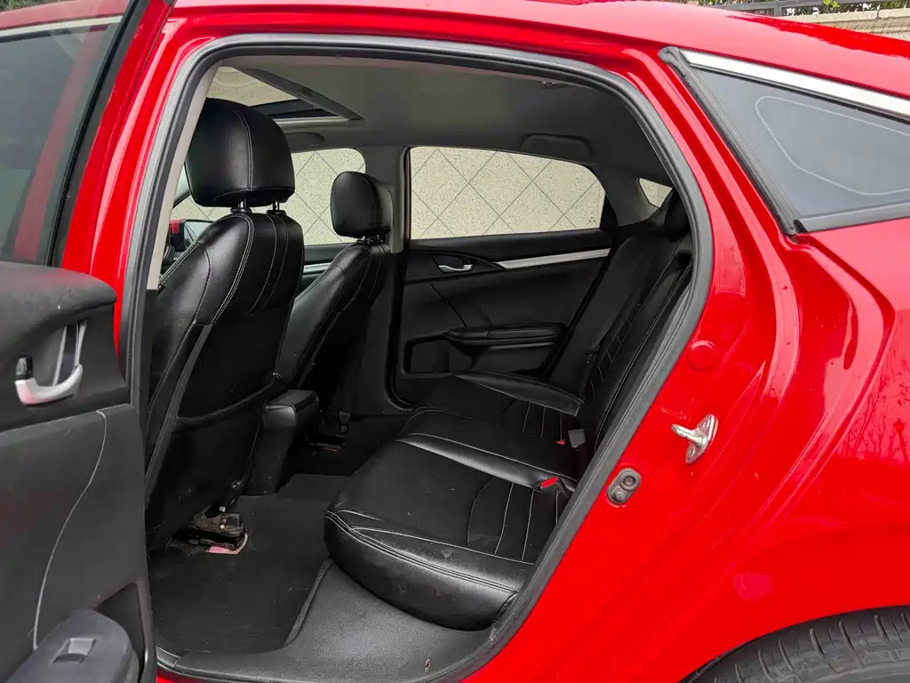Honda Civic — фото 7