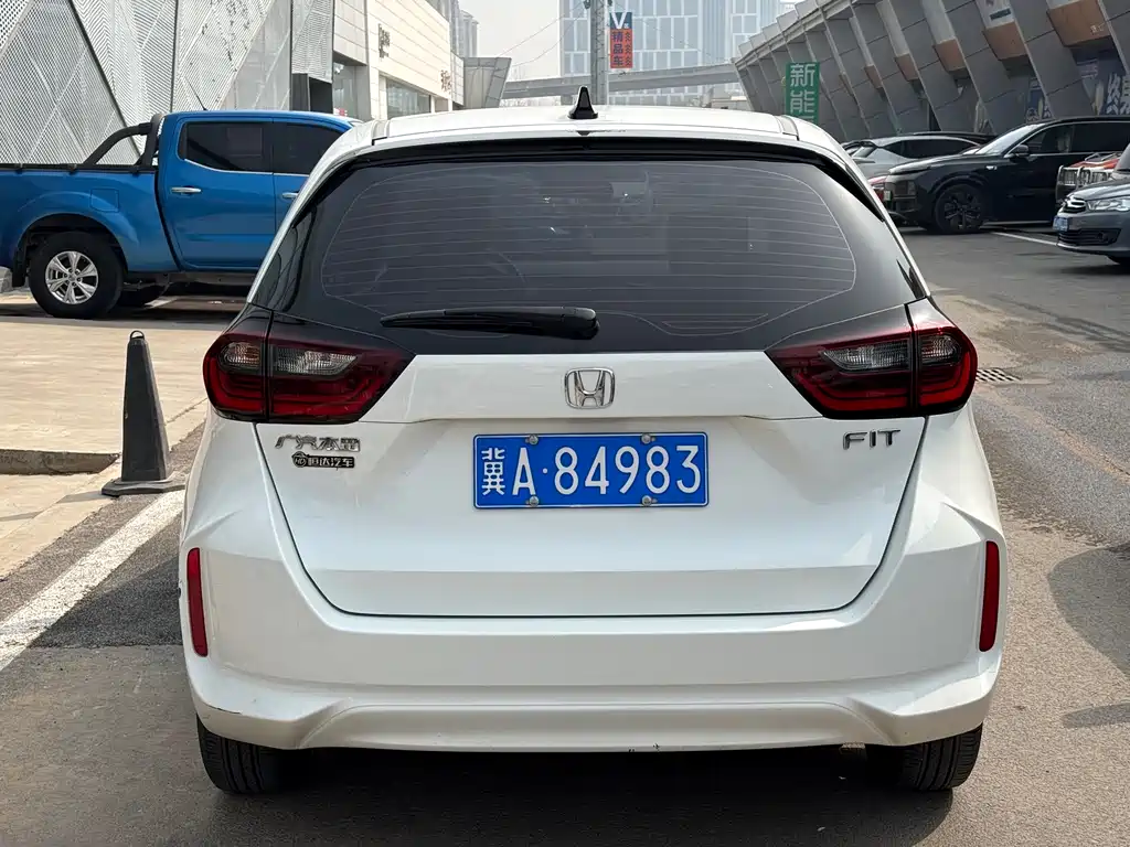 Honda Fit — фото 4