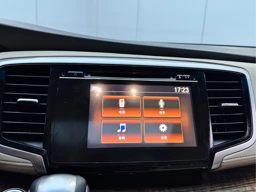 Honda Odyssey — фото 14
