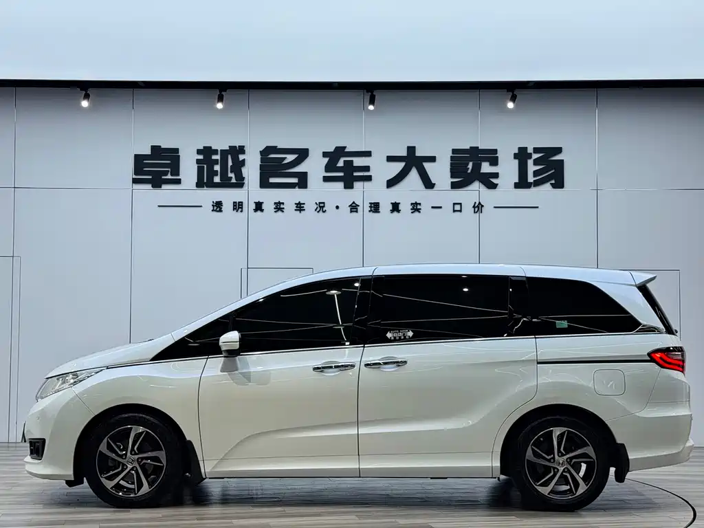 Honda Odyssey — фото 4